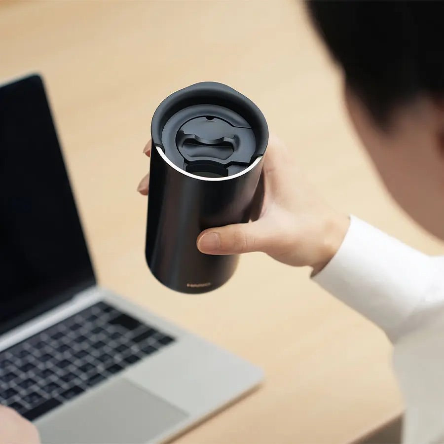 HARIO Double-Walled Tumbler mit Keramikbeschichtung Schwarz – 350 ml