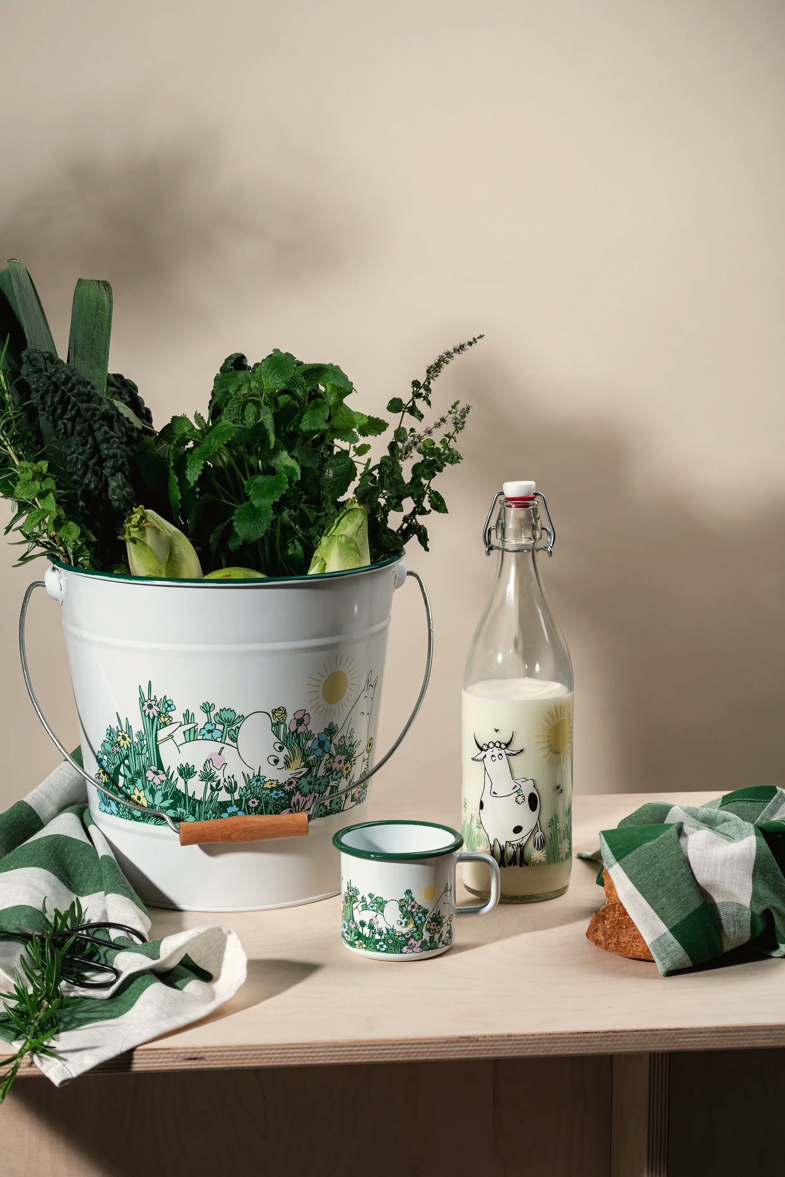 Muurla Moomin Emaillebecher 'In The Garden' - 370 ml