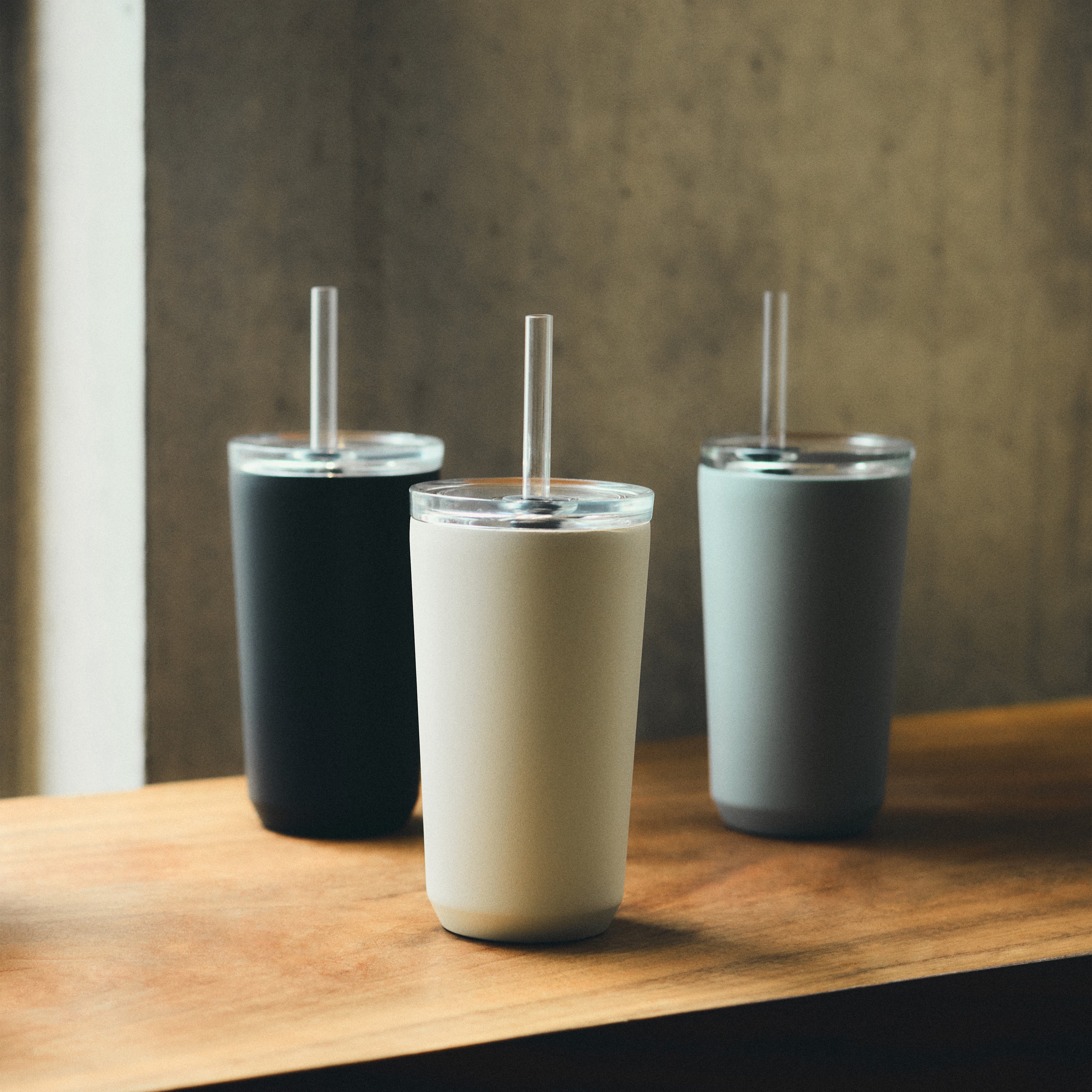 Kinto To Go Tumbler mit Strohhalm - 480 ml - Black